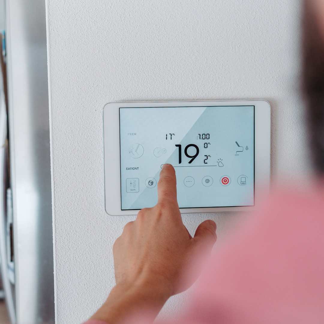 termostato intelligente risparmio energia bollette